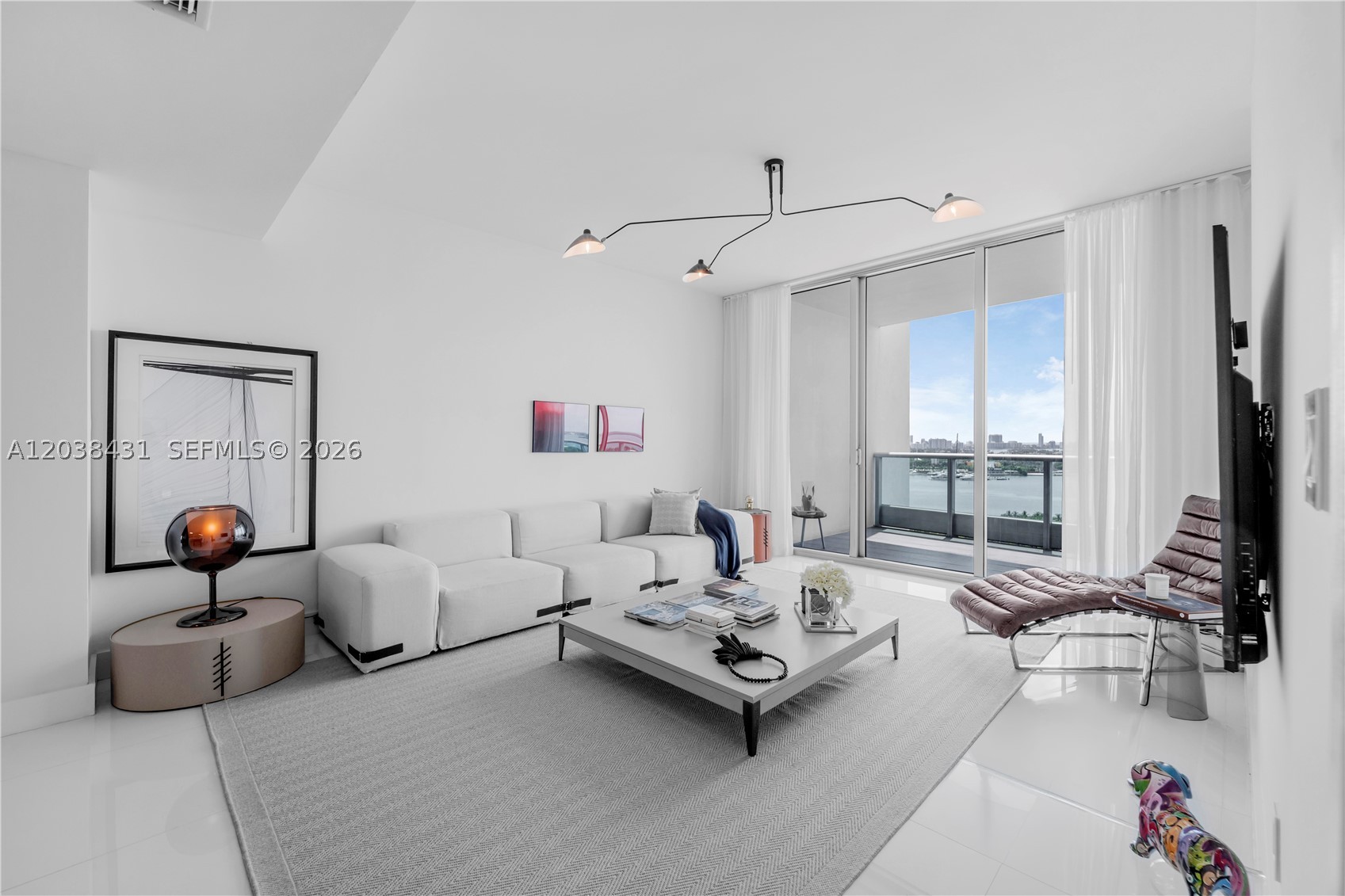 900 Biscayne Blvd #2302 Miami, FL 33132