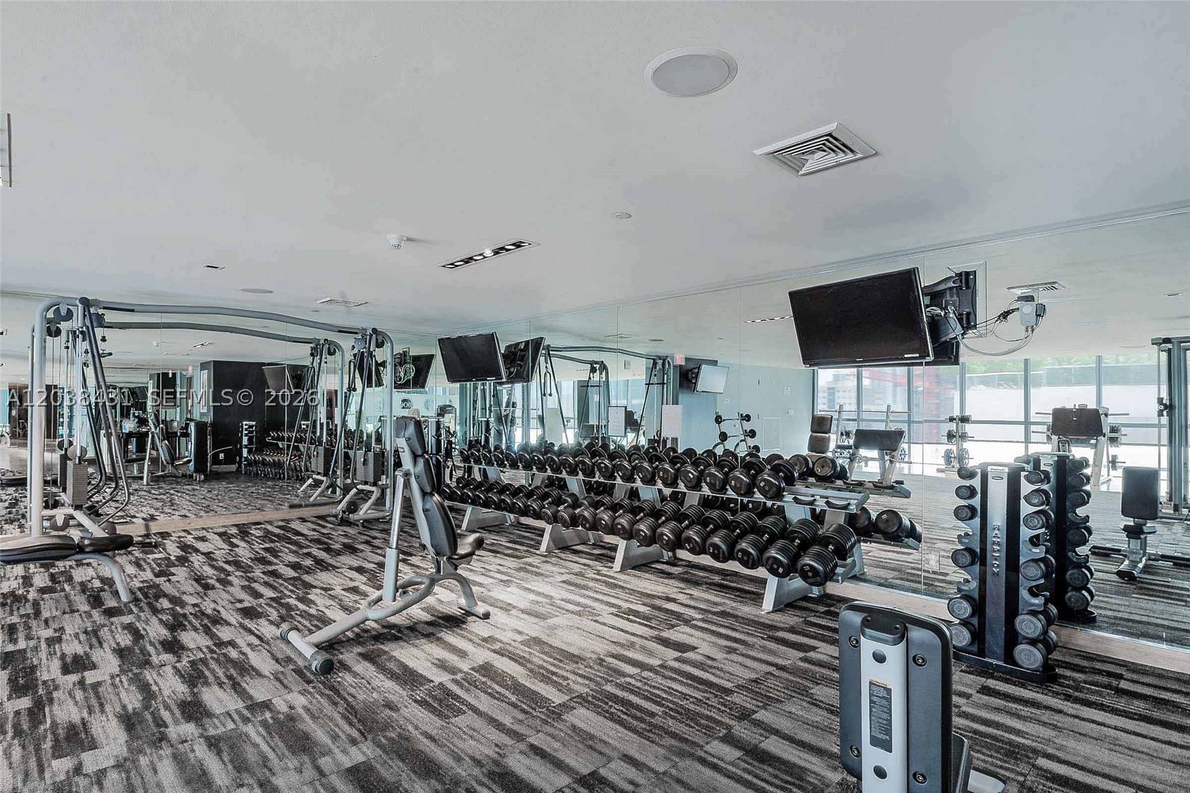 900 Biscayne Blvd #2302 Miami, FL 33132