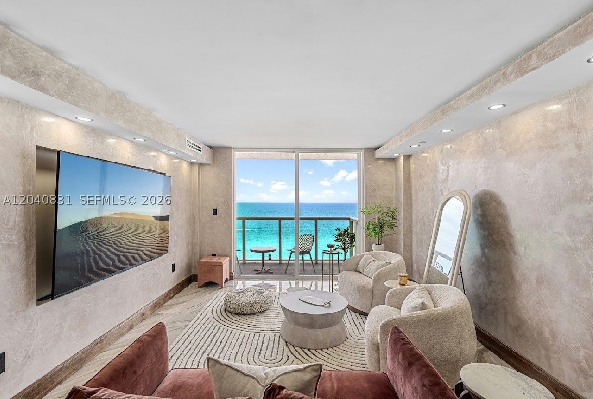 2457 Collins Ave #1603 Miami Beach, FL 33140