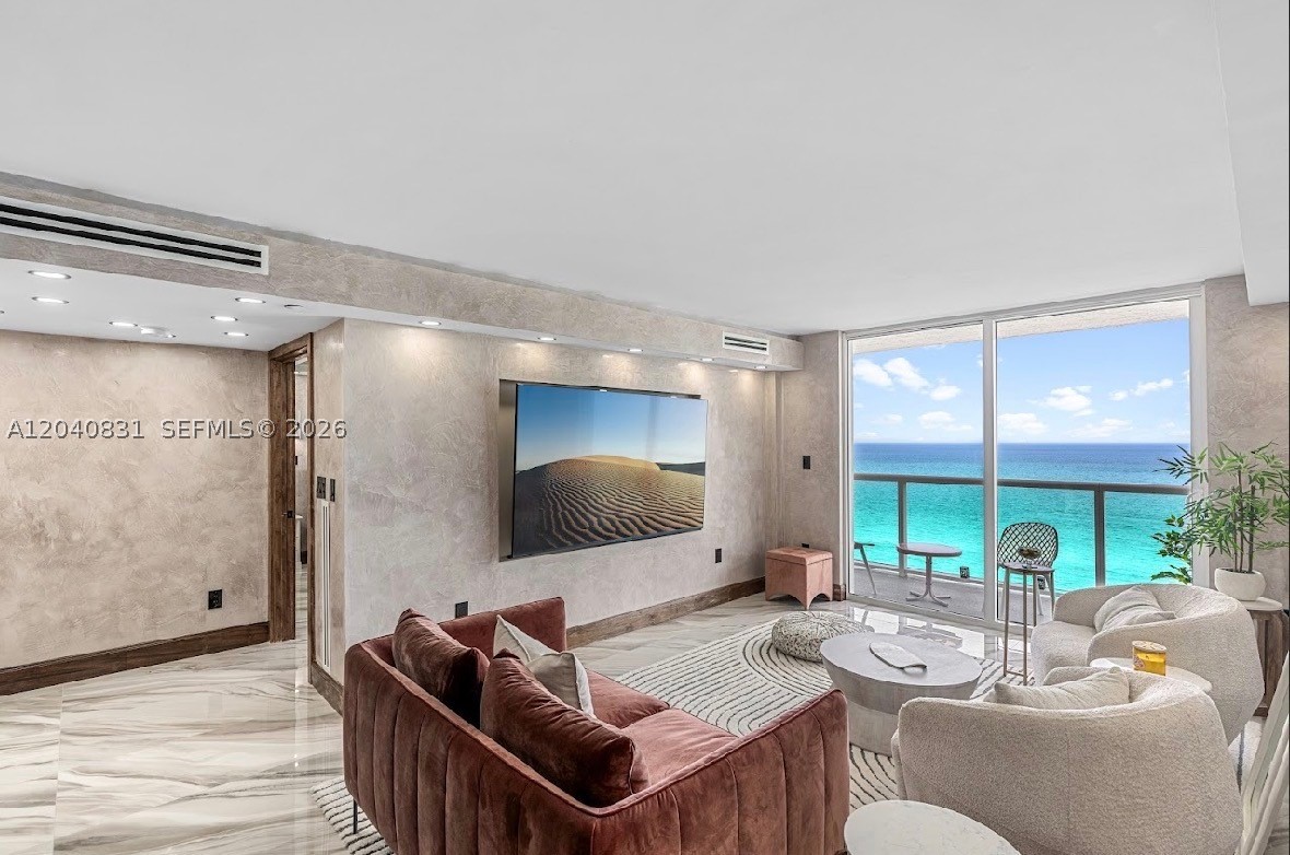 2457 Collins Ave #1603 Miami Beach, FL 33140