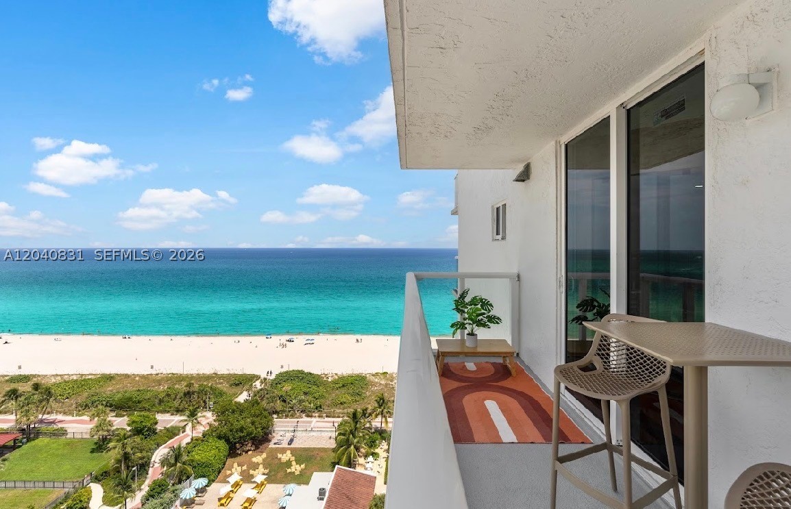 2457 Collins Ave #1603 Miami Beach, FL 33140