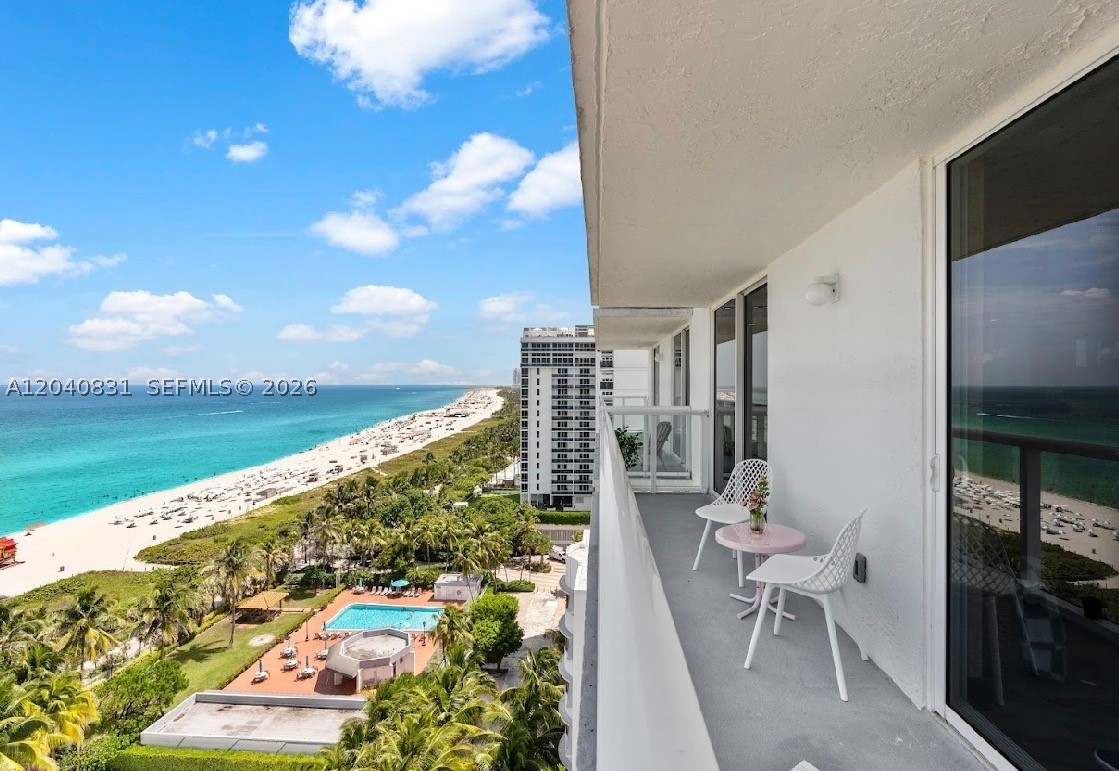 2457 Collins Ave #1603 Miami Beach, FL 33140