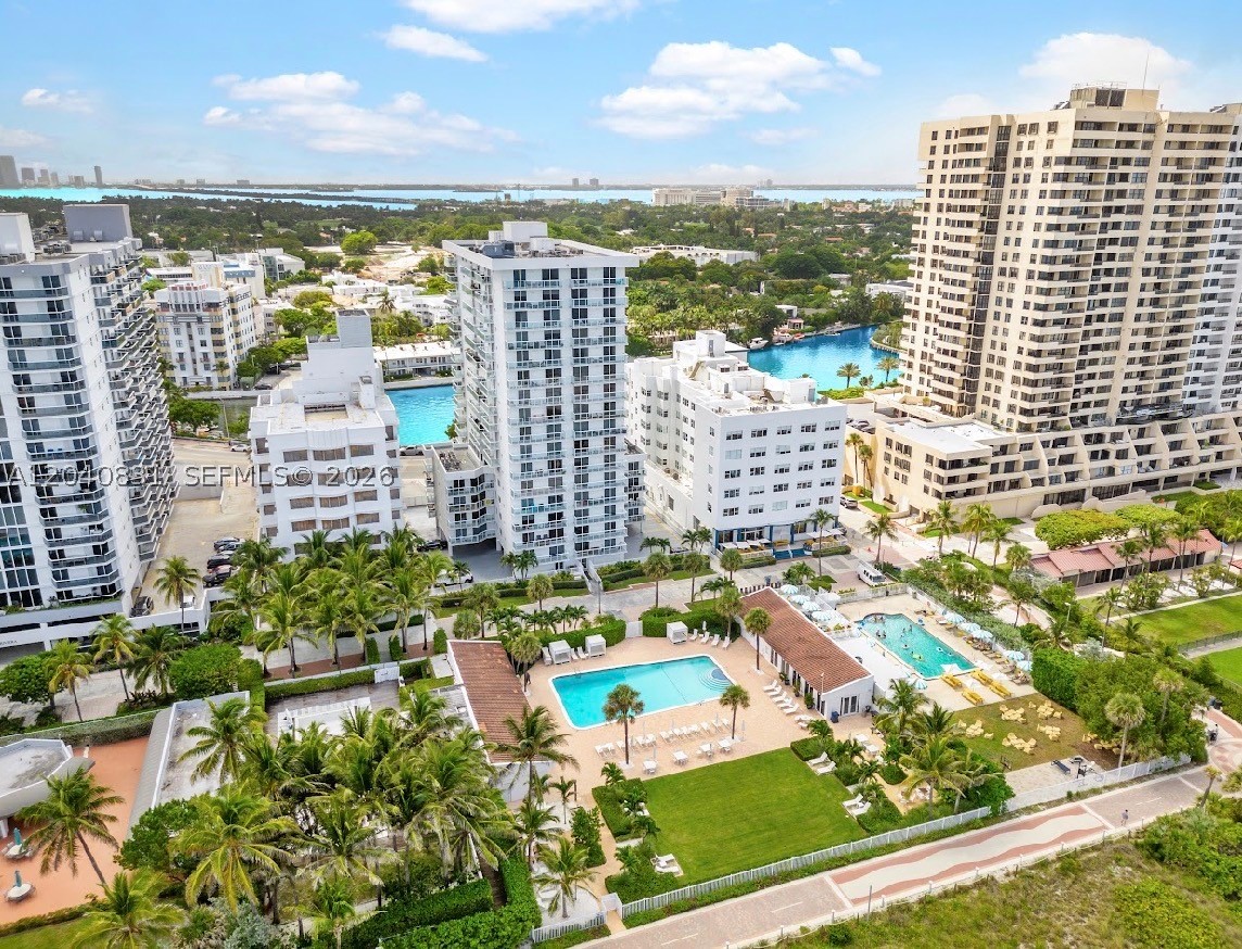 2457 Collins Ave #1603 Miami Beach, FL 33140