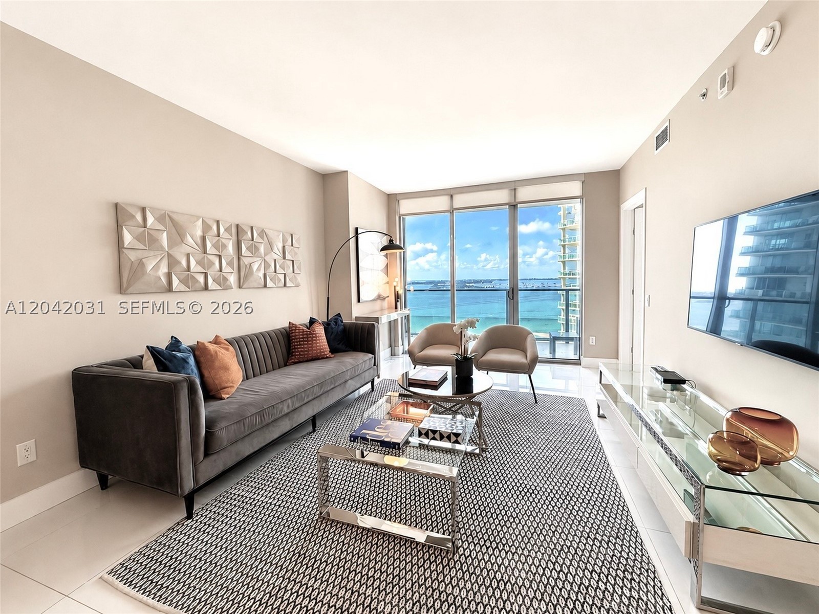 1300 Brickell Bay Dr #2307
