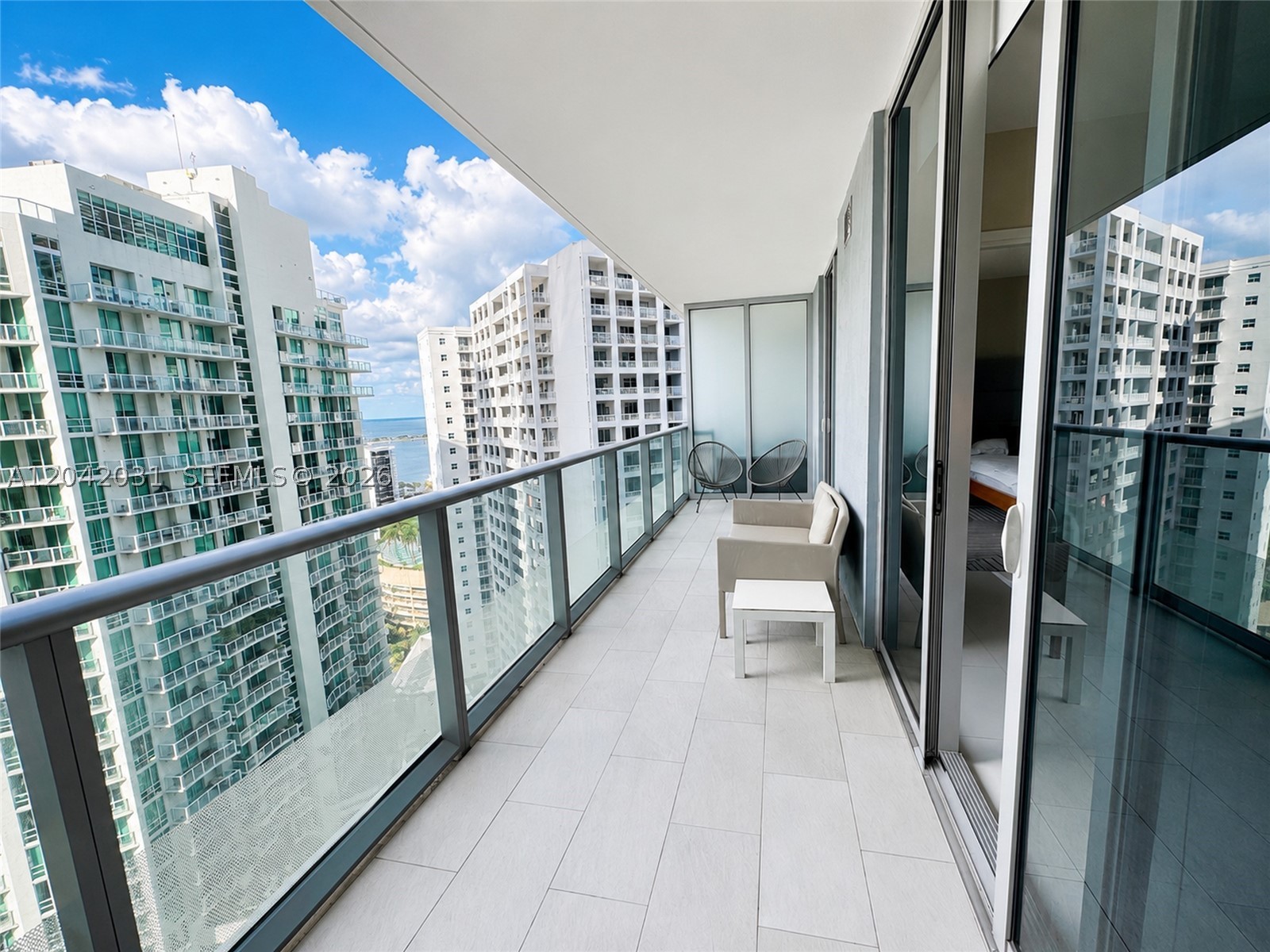 1300 Brickell Bay Dr #2307 Miami, FL 33131