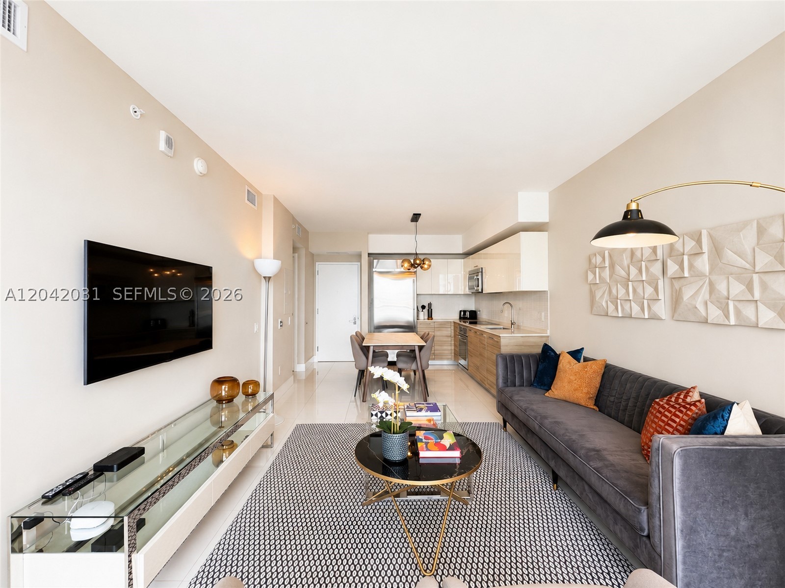 1300 Brickell Bay Dr #2307 Miami, FL 33131
