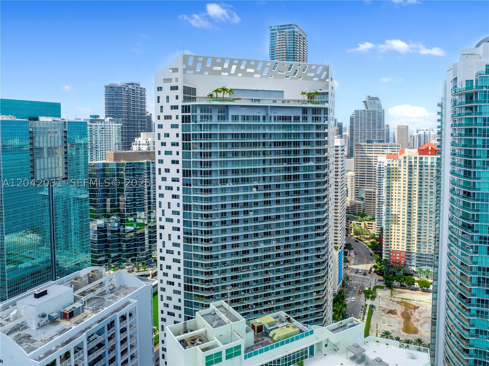 1300 Brickell Bay Dr #2307 Miami, FL 33131