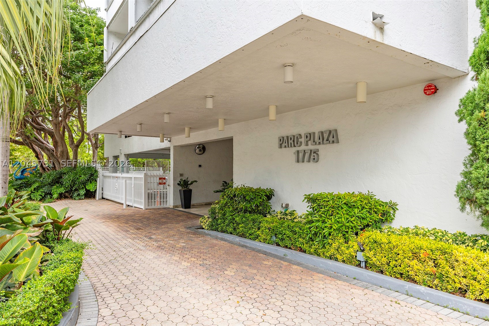 1775 Washington Ave #14F Miami Beach, FL 33139