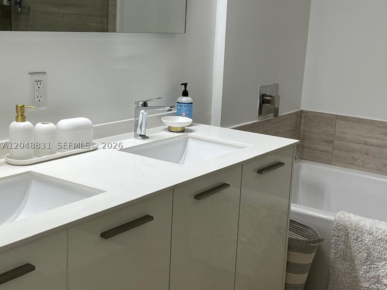 image Brickell House9
