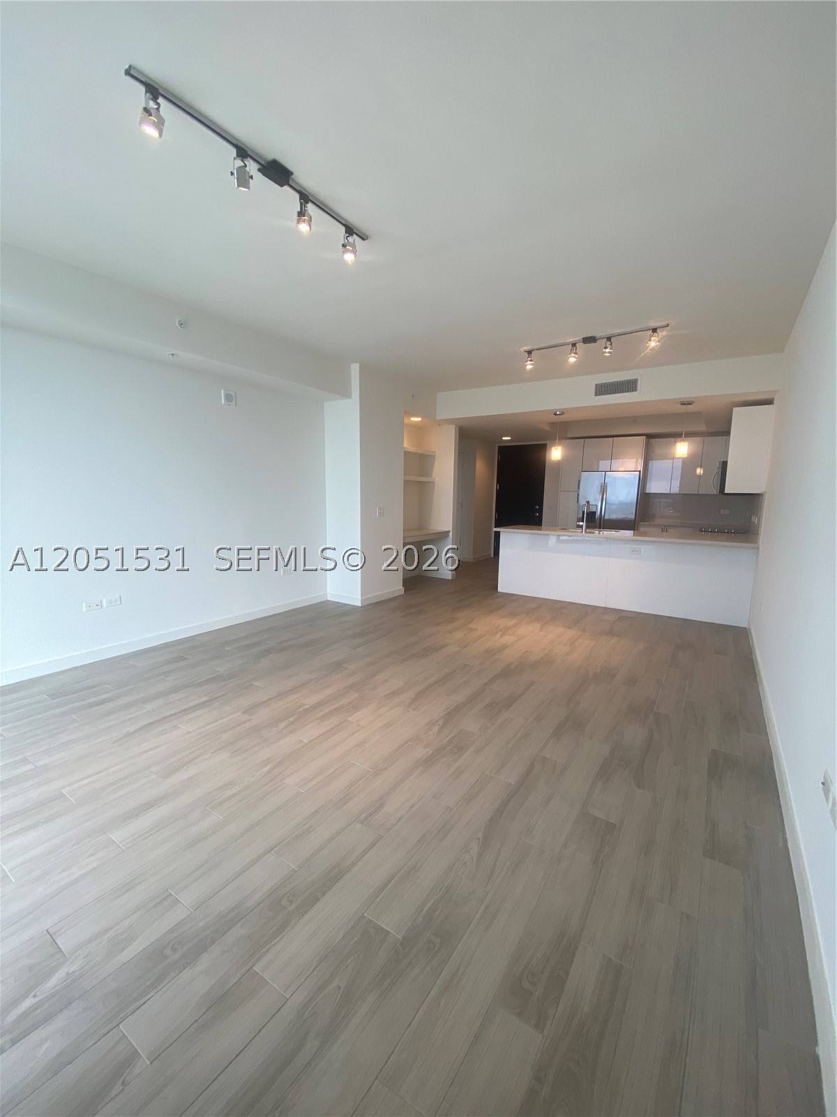 image Nine at Mary Brickell Village5