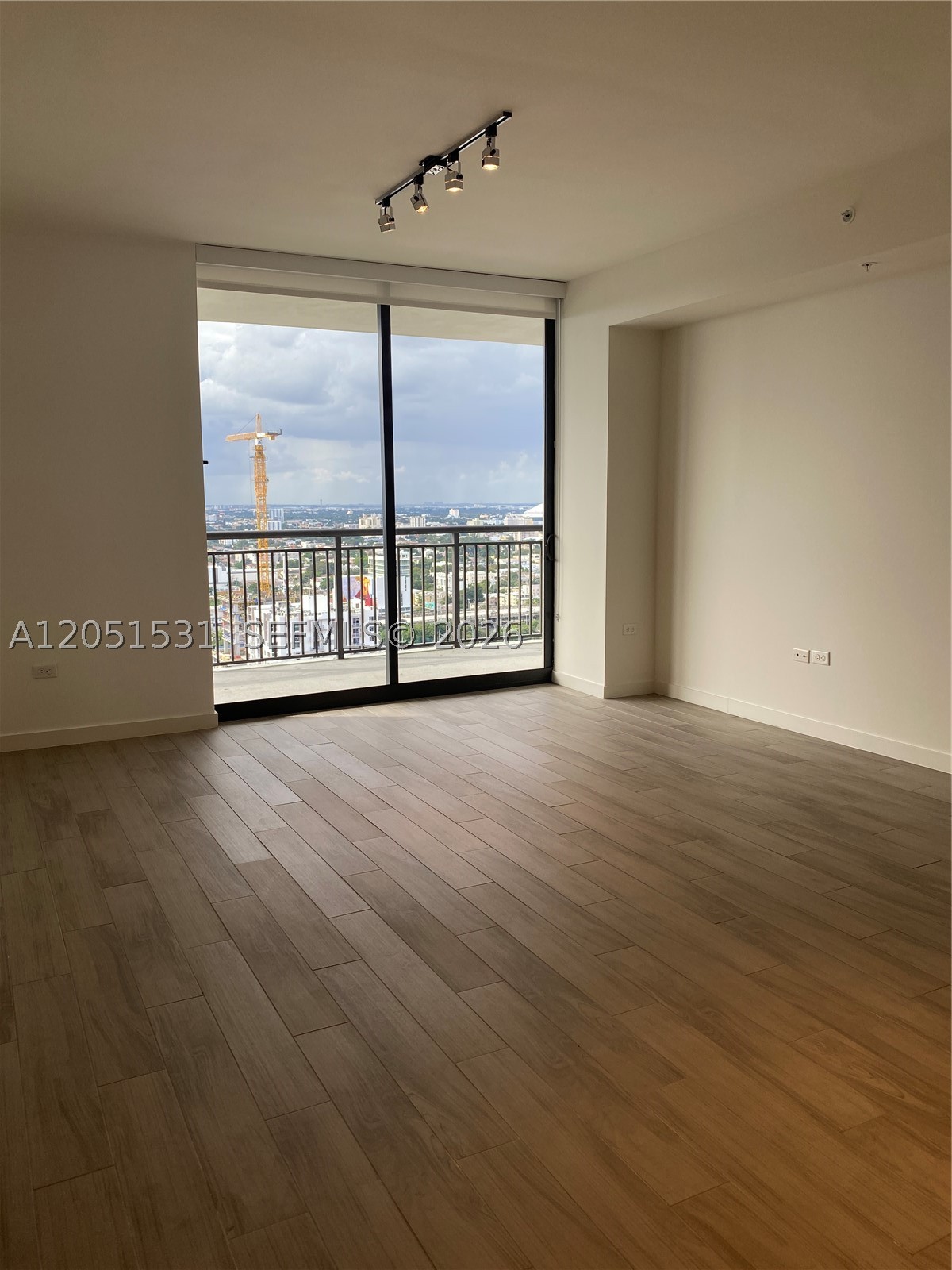 image Nine at Mary Brickell Village7