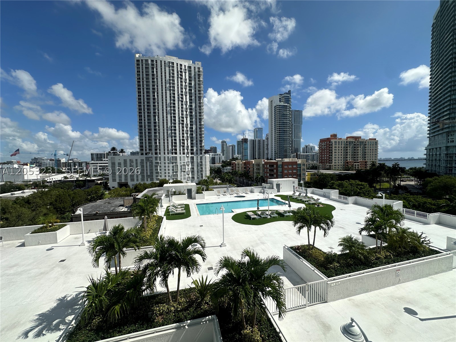 image 1800 Biscayne Plaza39
