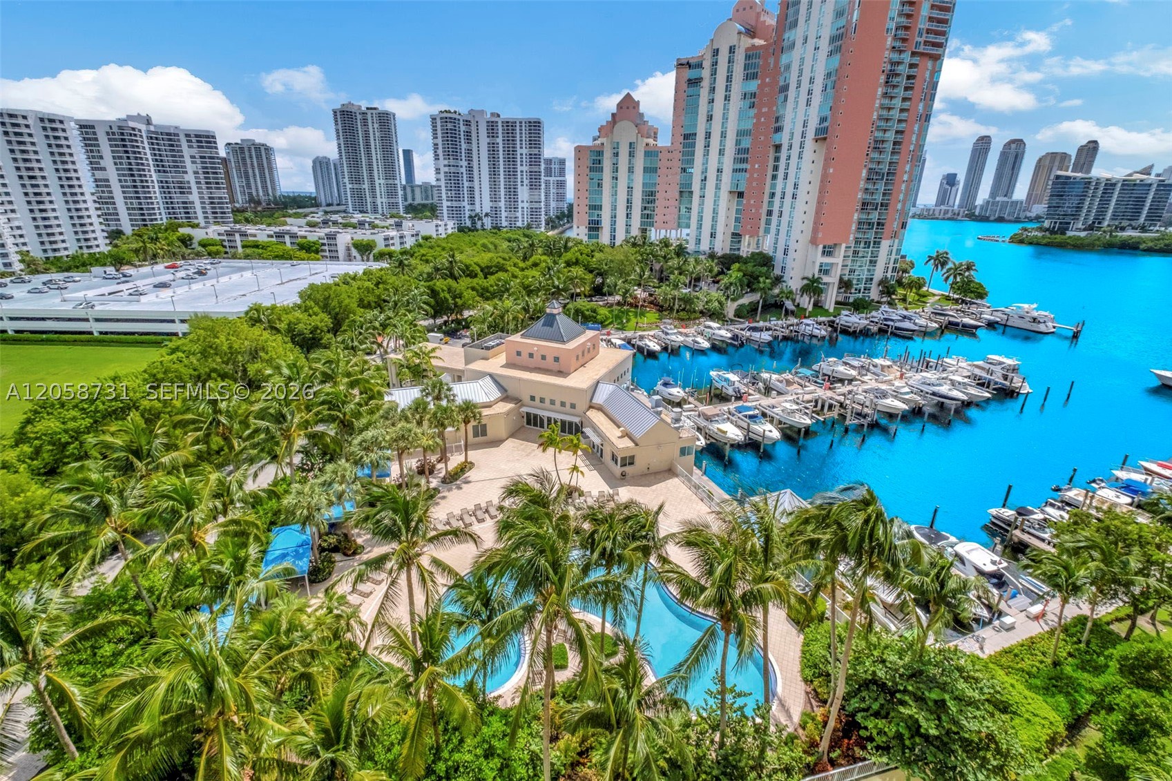3330 NE 190th St #UPH14 Aventura, FL 33180