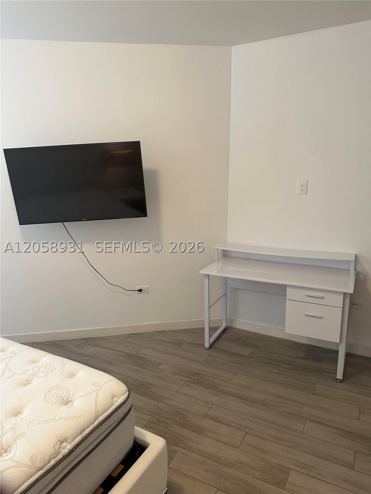 image Nine at Mary Brickell Village9
