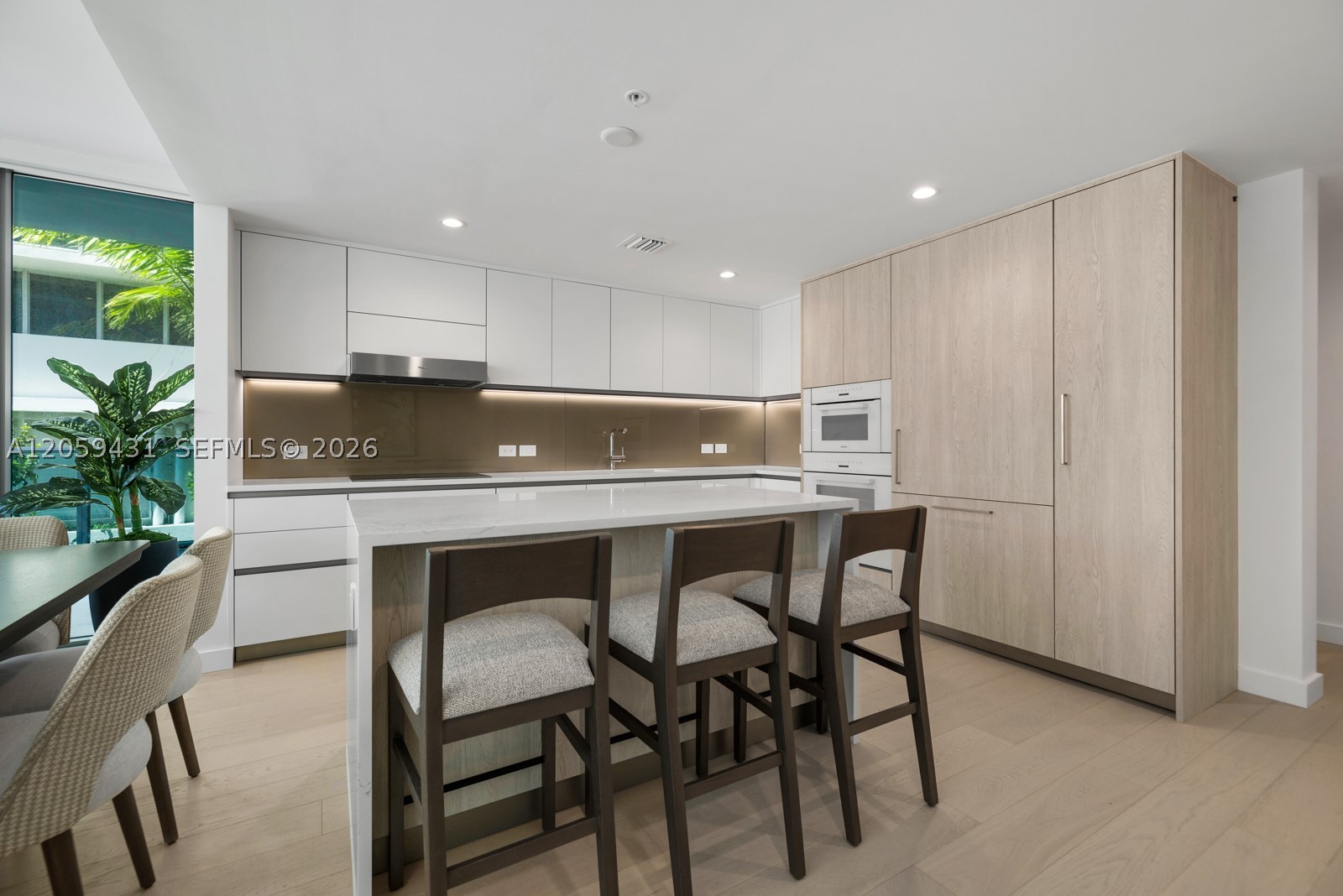 9221 E Bay Hbr Dr #212 Bay Harbor Islands, FL 33154