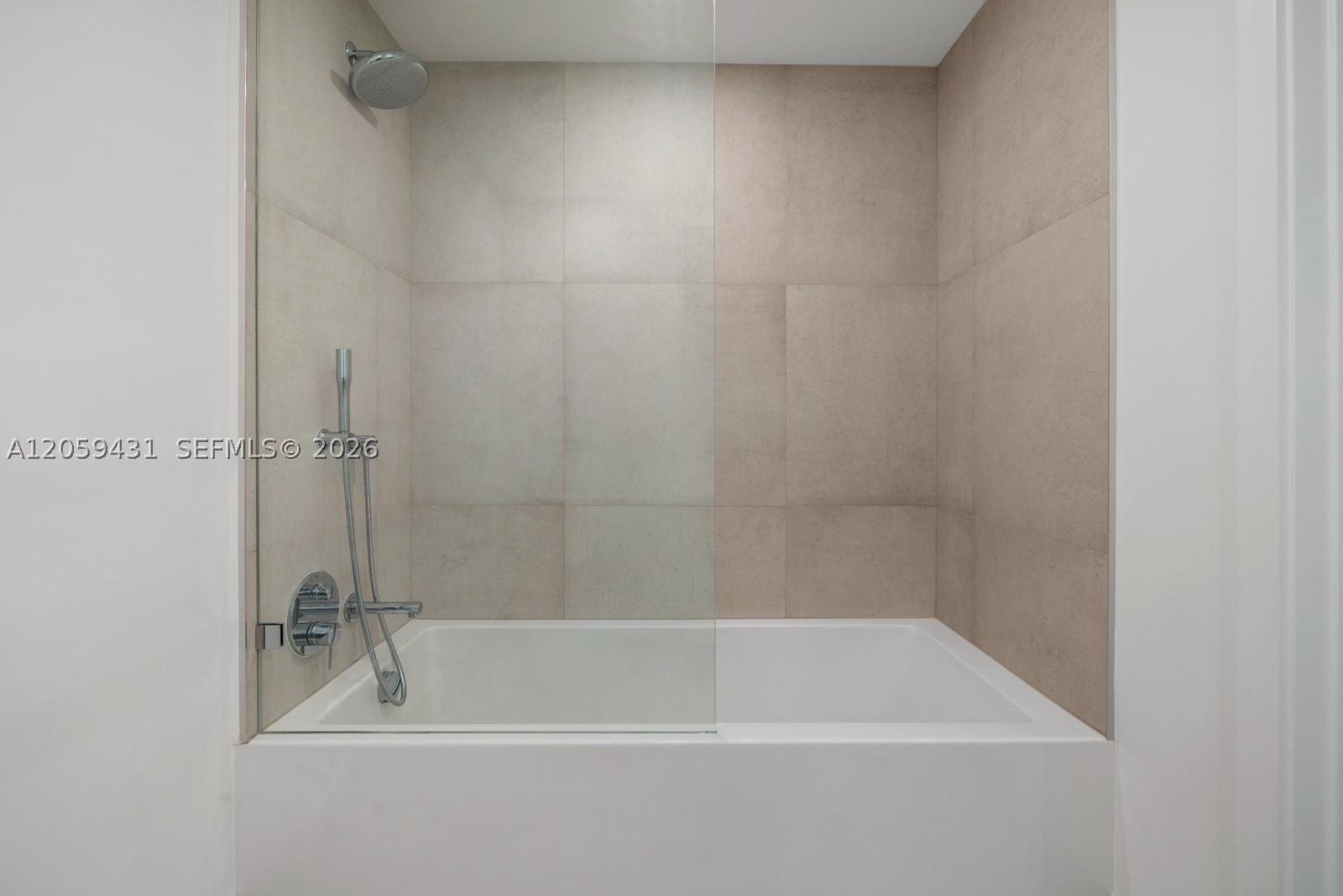 9221 E Bay Hbr Dr #212 Bay Harbor Islands, FL 33154