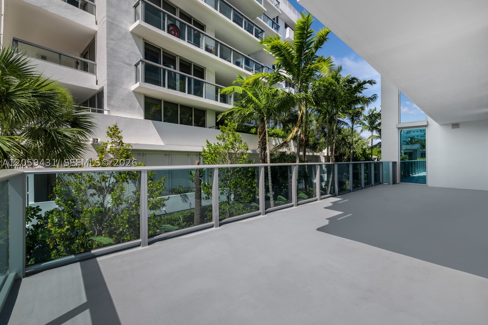 9221 E Bay Hbr Dr #212 Bay Harbor Islands, FL 33154