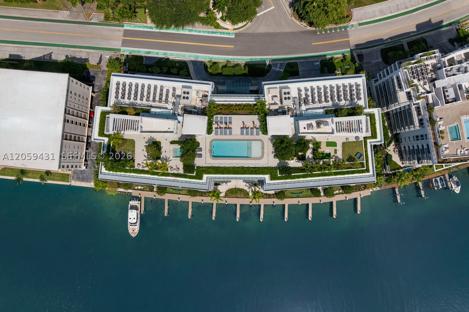9221 E Bay Hbr Dr #212 Bay Harbor Islands, FL 33154