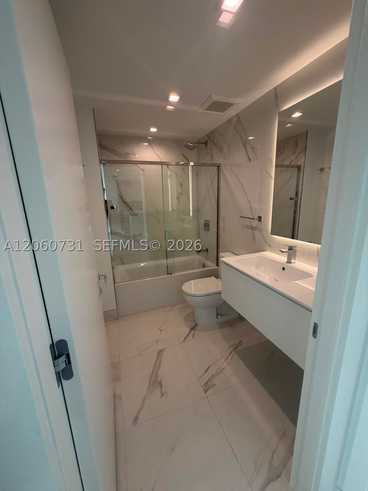 image Hallandale Oasis29