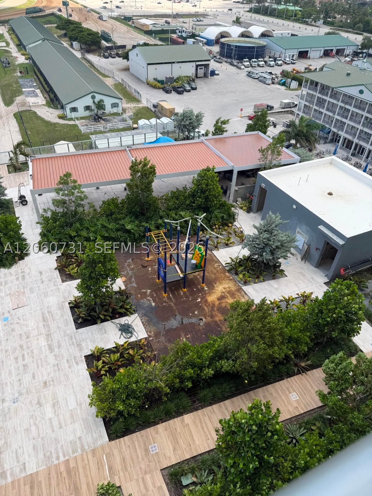 image Hallandale Oasis36