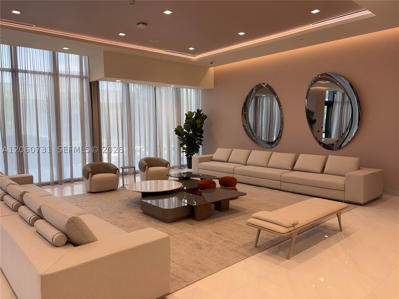 image Hallandale Oasis52