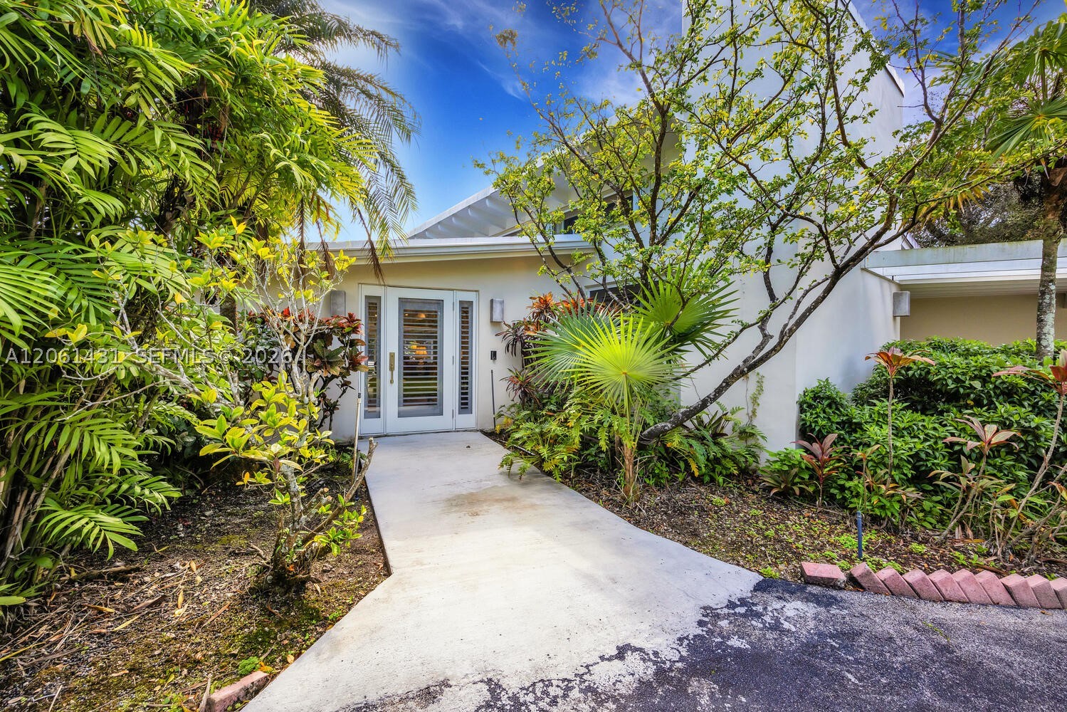12200 SW 74th Ct