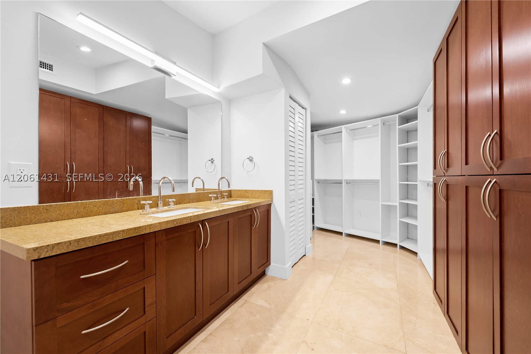 12200 SW 74th Ct Pinecrest, FL 33156