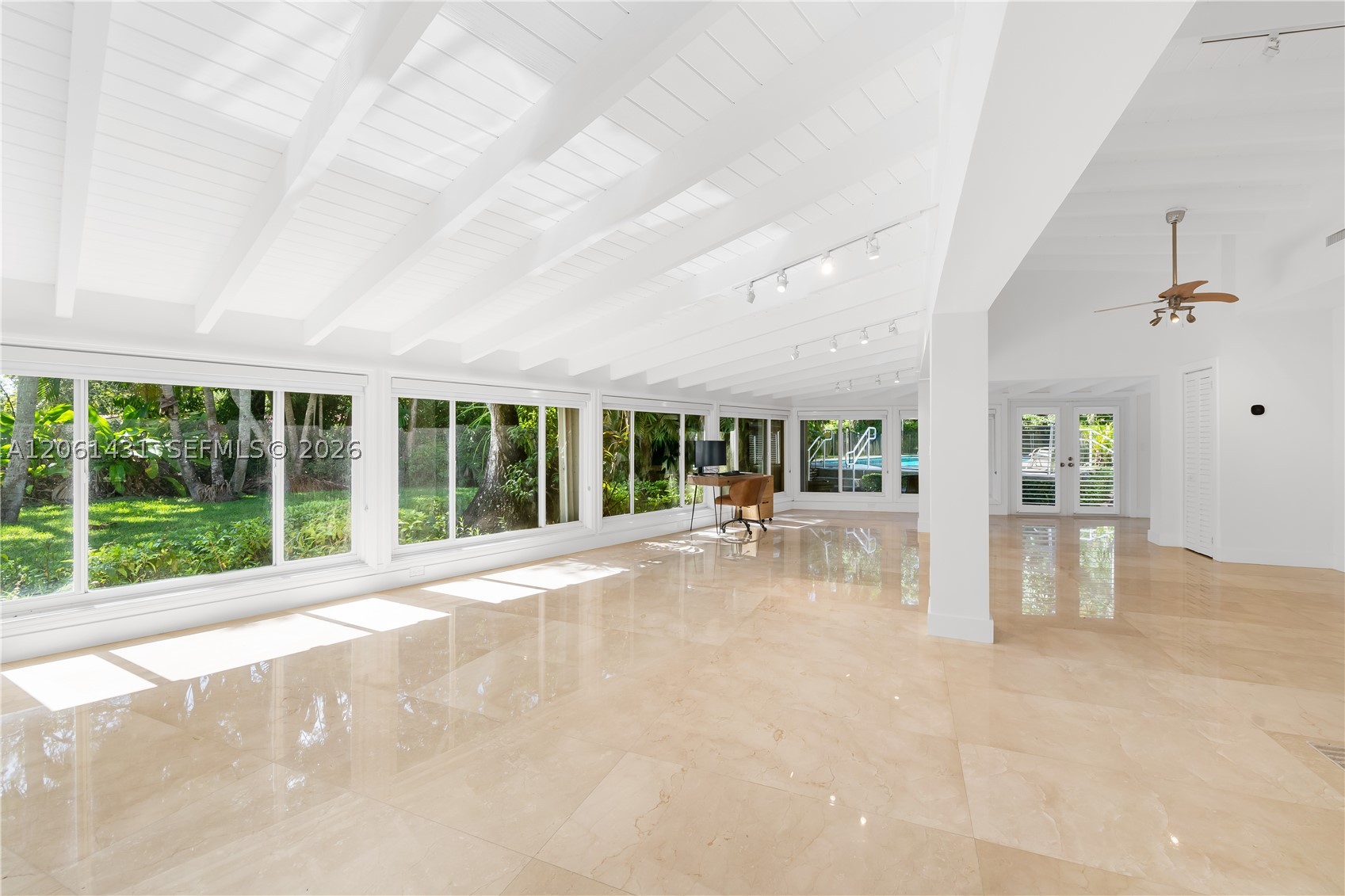 12200 SW 74th Ct Pinecrest, FL 33156