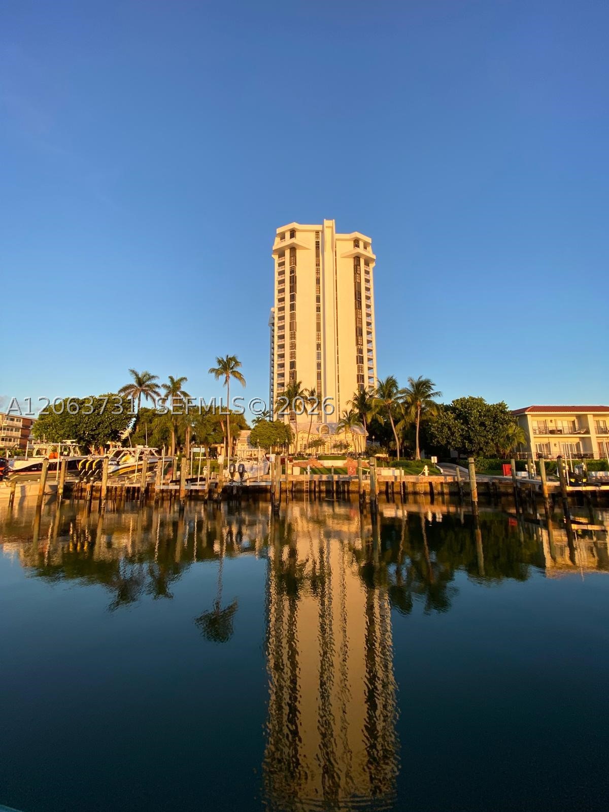 4000 Towerside Ter #301