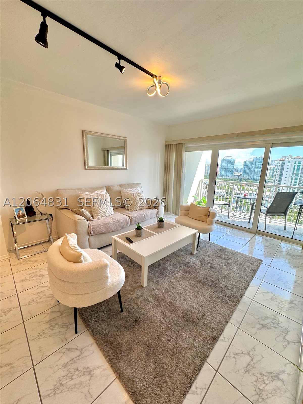 300 Bayview Dr #1603