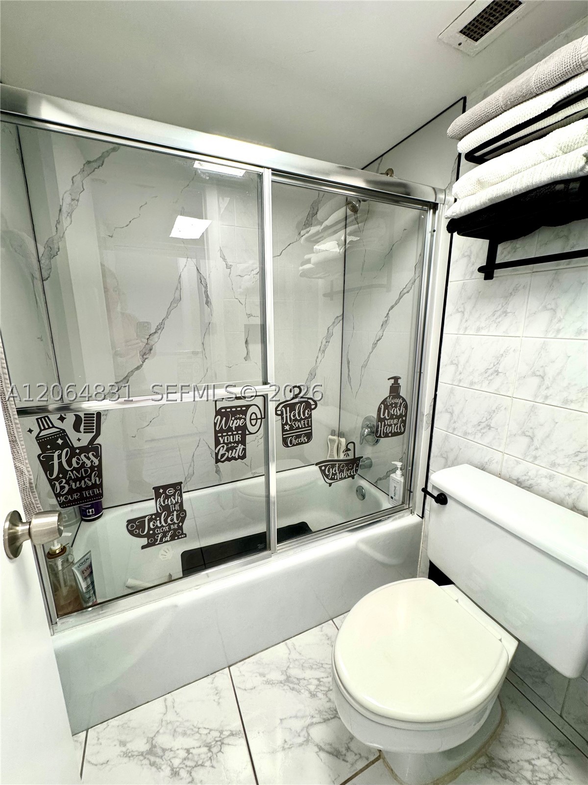 image Arlen House Condo13