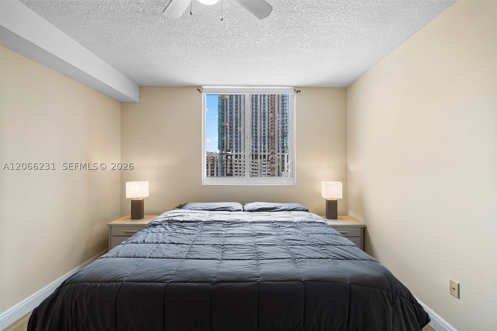 image 1800 Biscayne Plaza11
