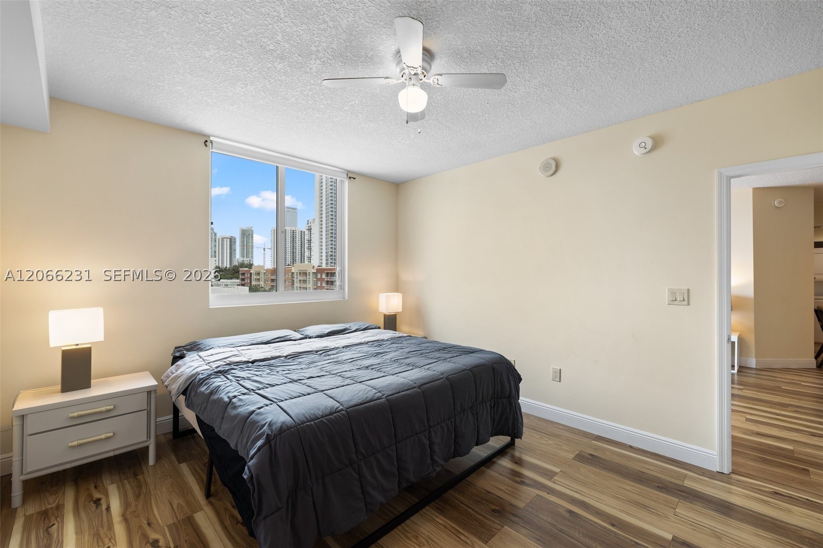 image 1800 Biscayne Plaza12