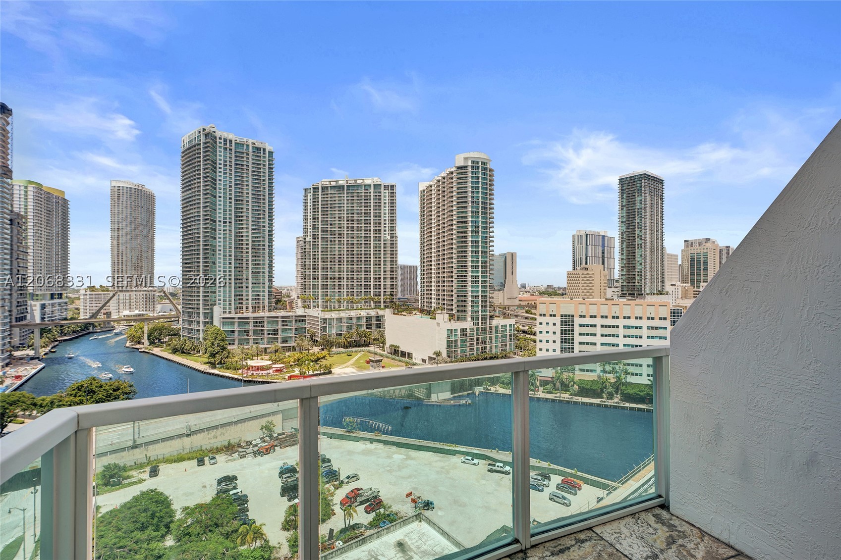 image Brickell on the River South16