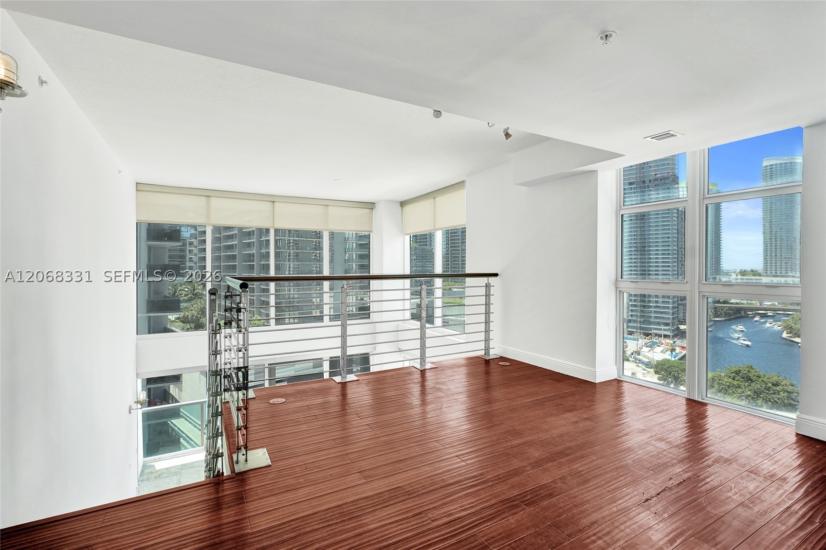 image Brickell on the River South19