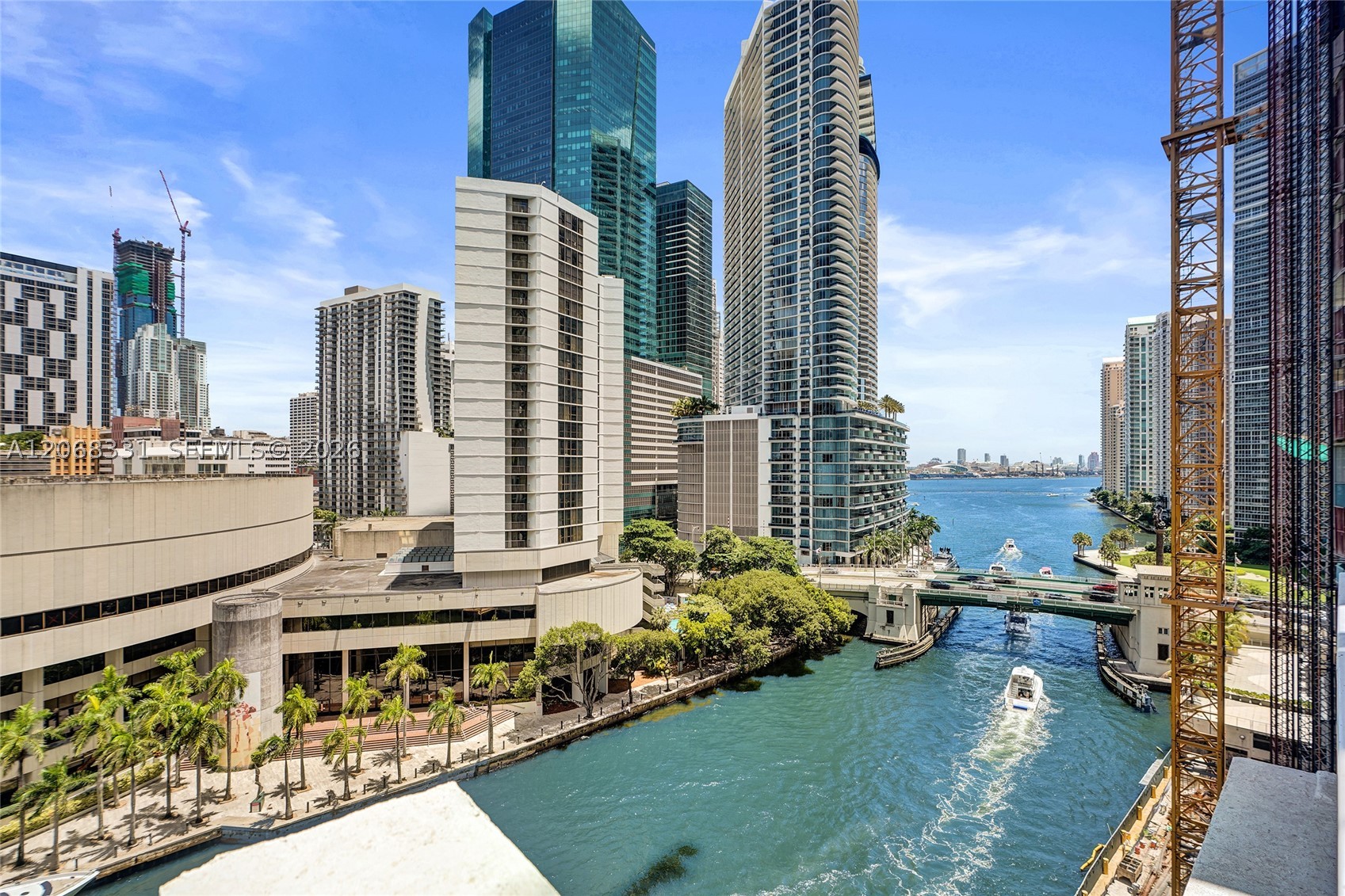 image Brickell on the River South33