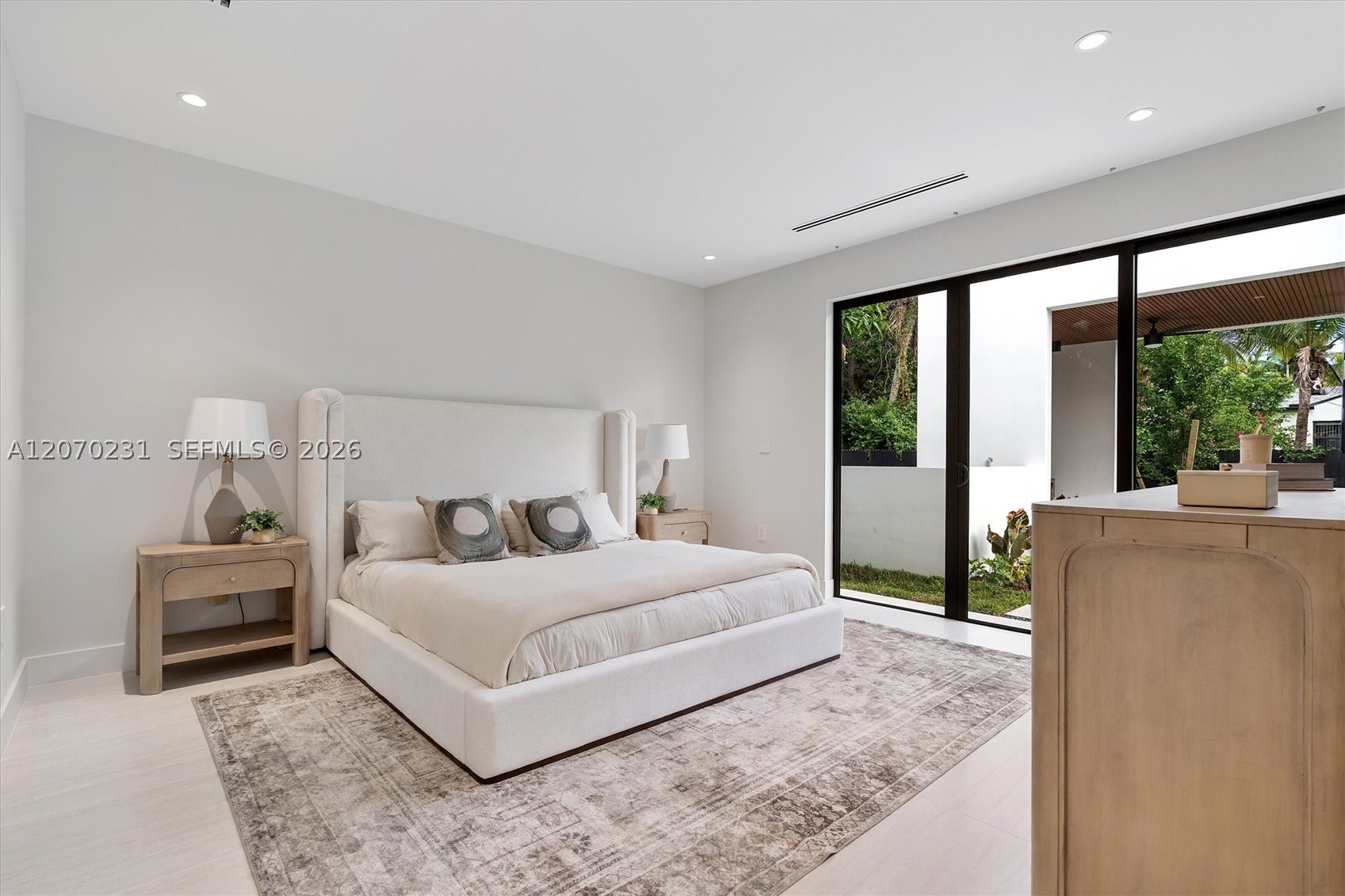 1844 SW 24th Ter Miami, FL 33145
