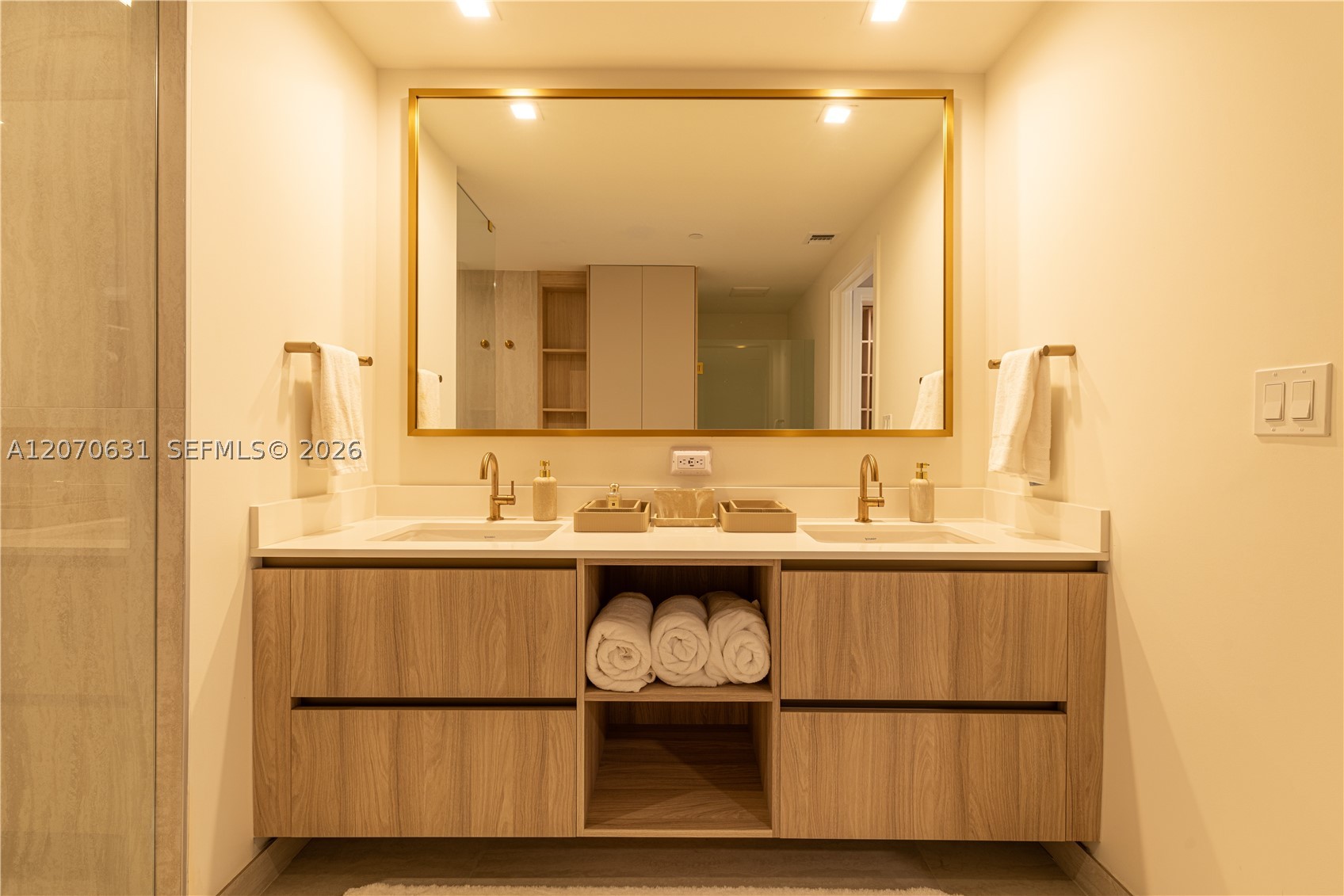 image Viceroy Brickell Residences11
