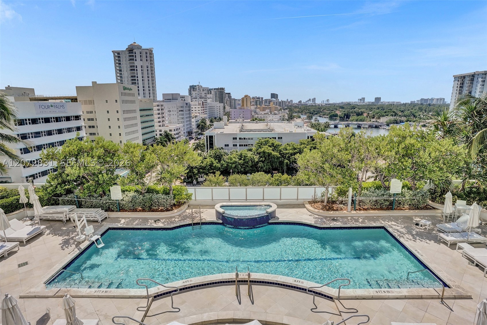 4401 Collins Ave #915 Miami Beach, FL 33140