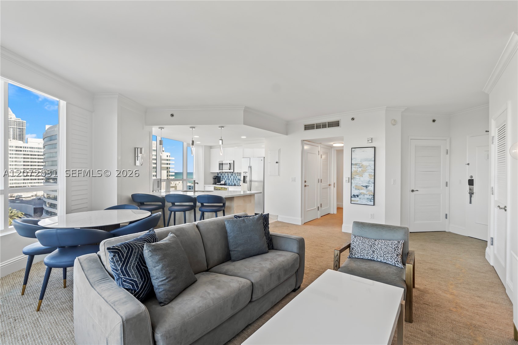 4401 Collins Ave #915 Miami Beach, FL 33140