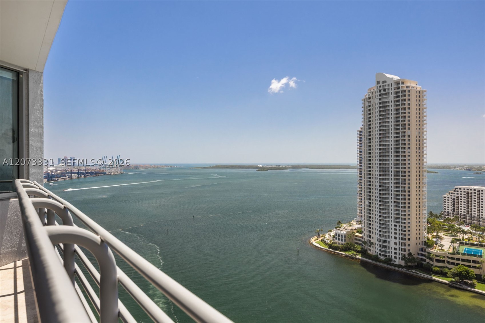 335 S Biscayne Blvd #2805 Miami, FL 33131