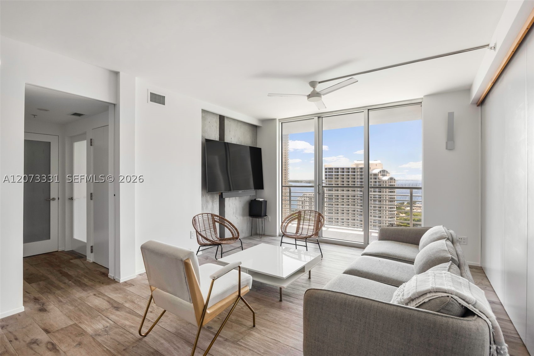 335 S Biscayne Blvd #2805 Miami, FL 33131