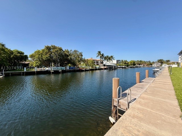 455 Paradise Isle Blvd #109