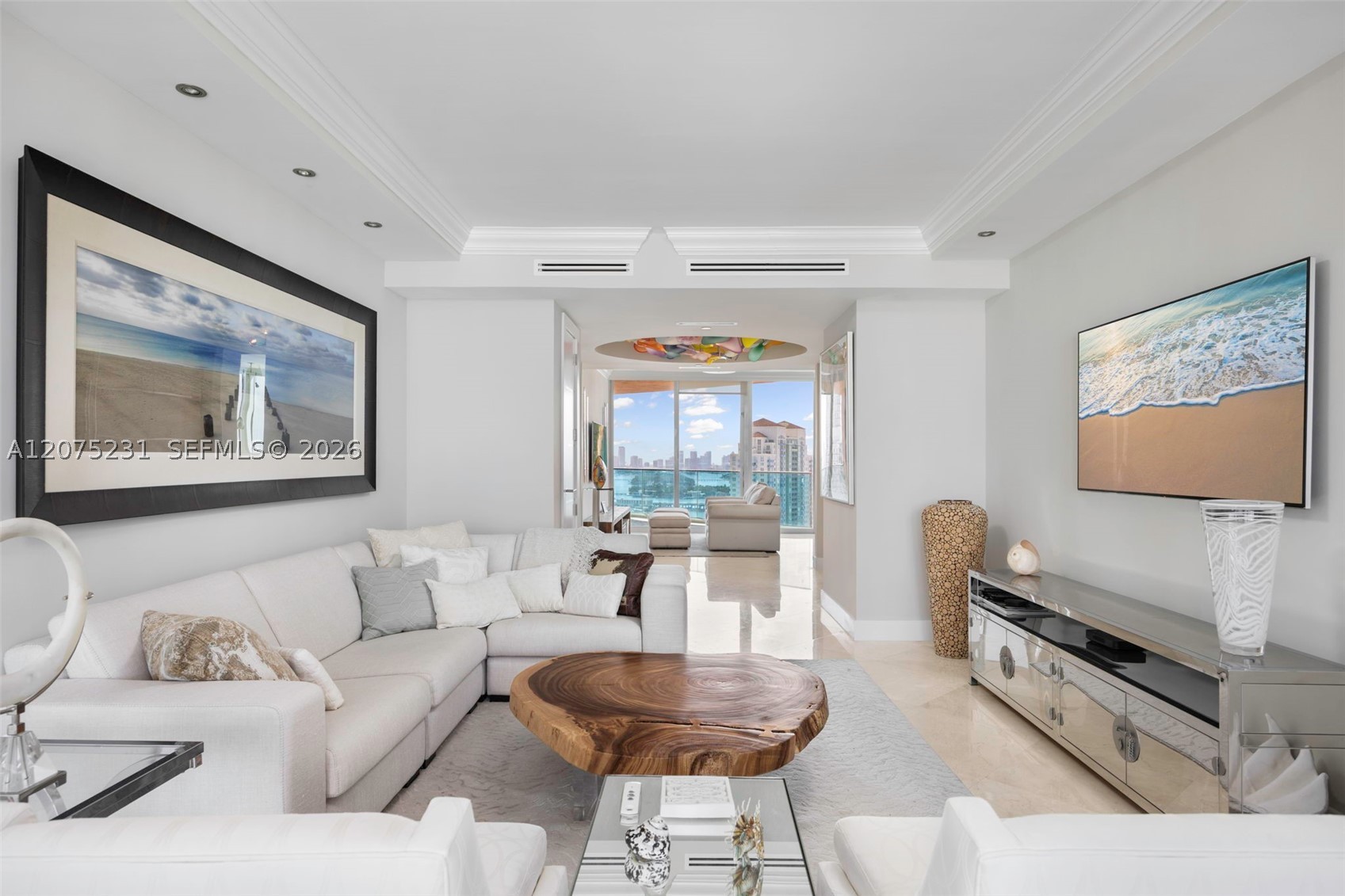 300 Pointe Dr #2806 Miami Beach, FL 33139