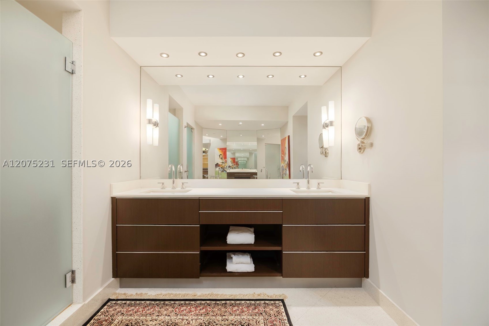 300 Pointe Dr #2806 Miami Beach, FL 33139