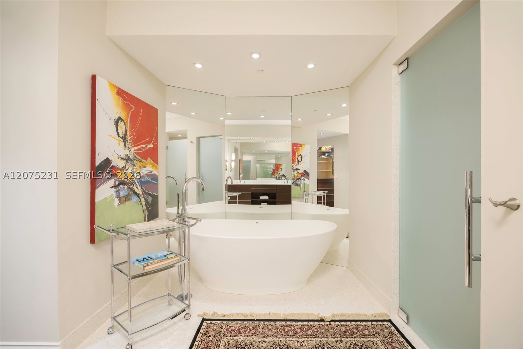300 Pointe Dr #2806 Miami Beach, FL 33139