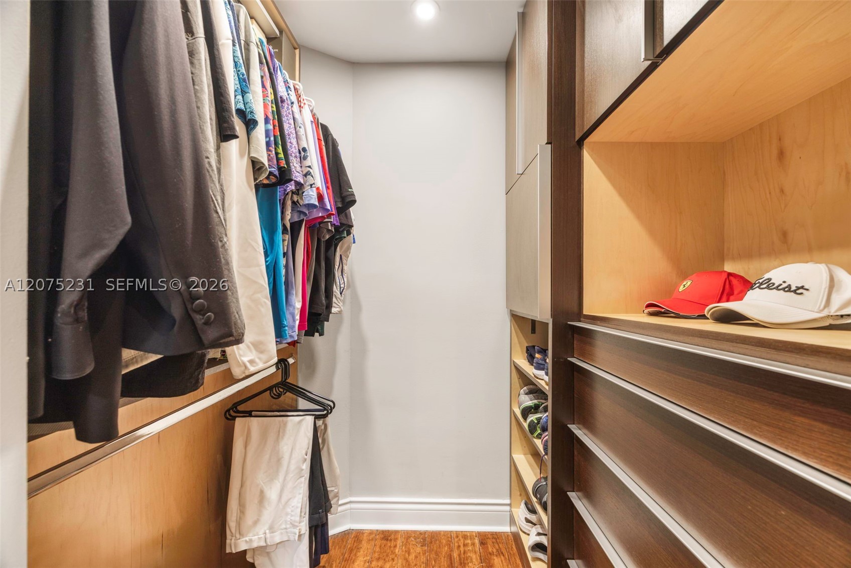 300 Pointe Dr #2806 Miami Beach, FL 33139