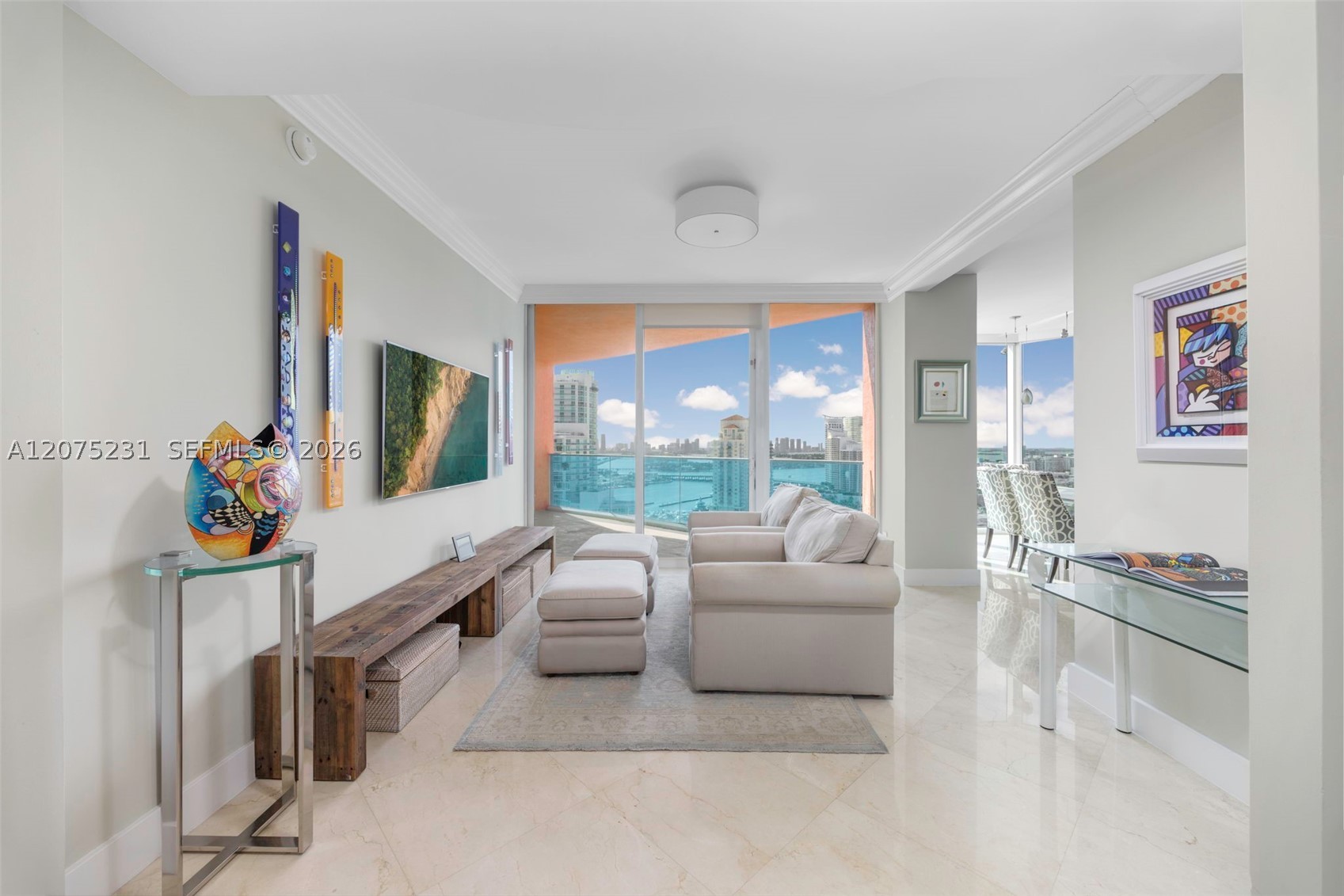 300 Pointe Dr #2806 Miami Beach, FL 33139