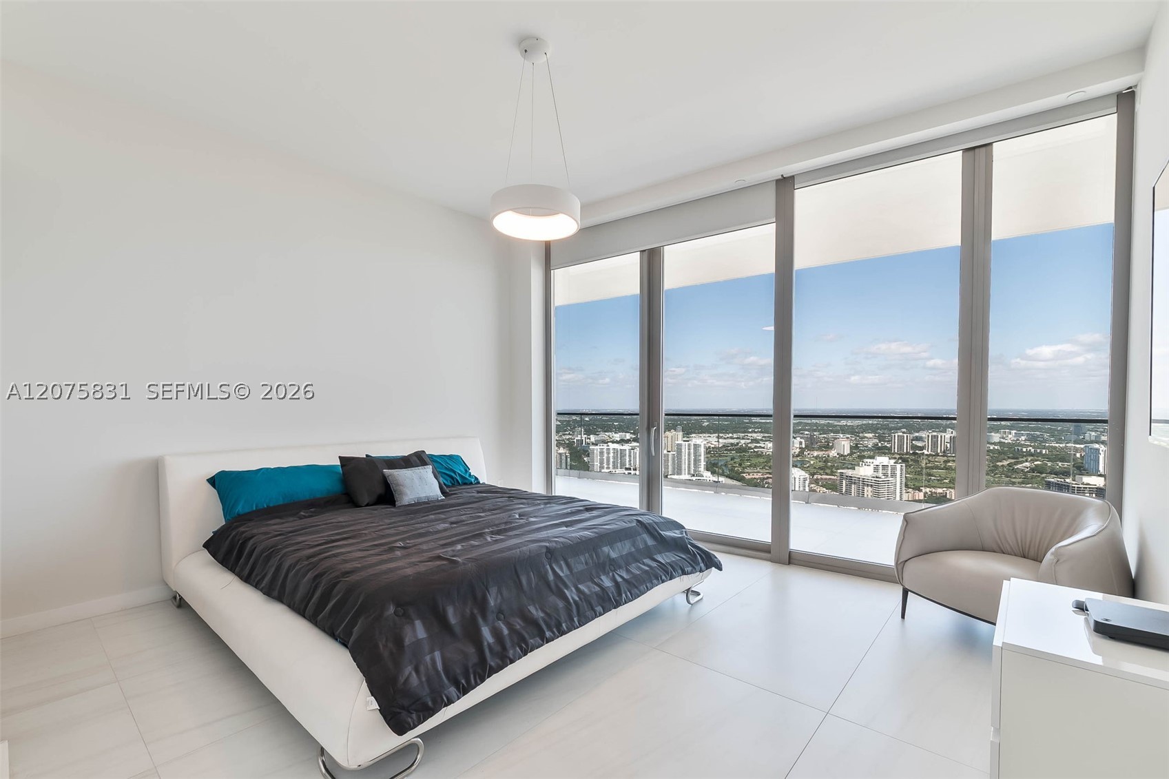 18975 Collins Ave #5403 Sunny Isles Beach, FL 33160