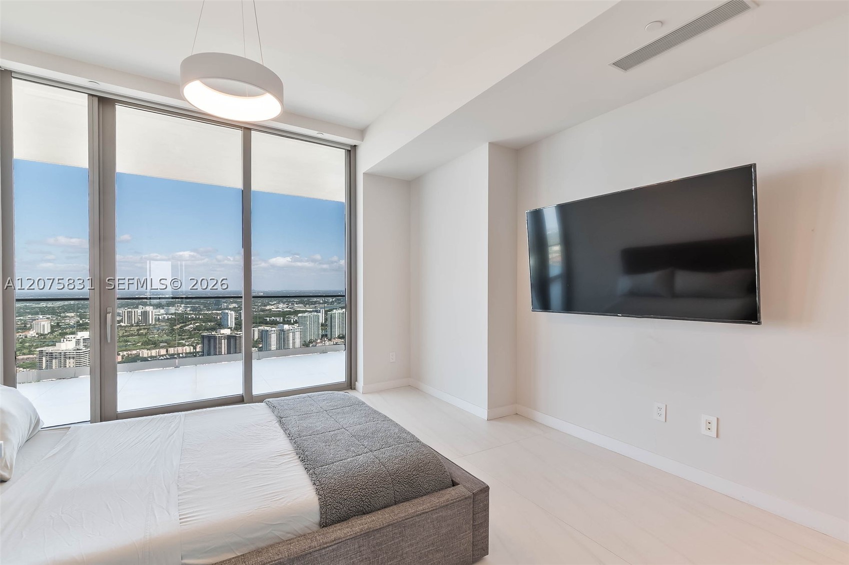 18975 Collins Ave #5403 Sunny Isles Beach, FL 33160